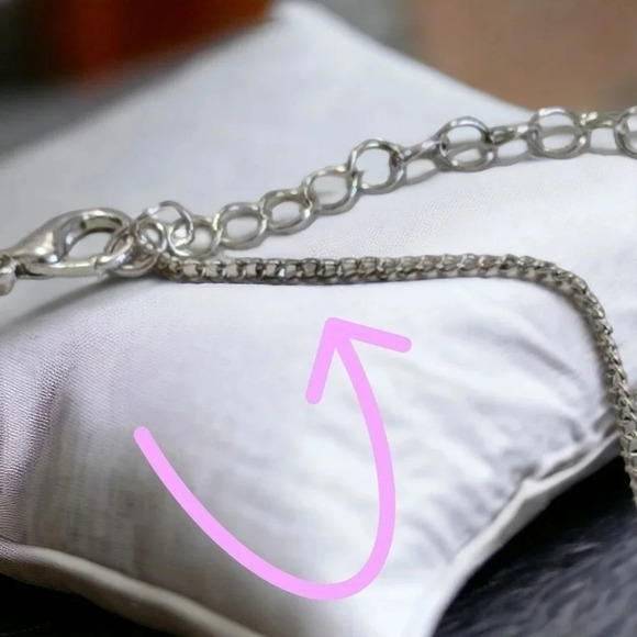 Rhinestone Teardrop Elegant Necklace - Picture 3 of 3